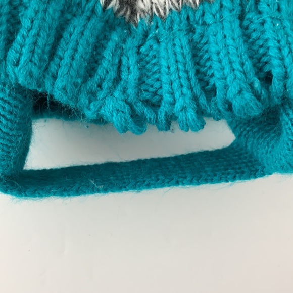 Baby Penguin Pom Pom Winter Hat - Picture 10 of 10
